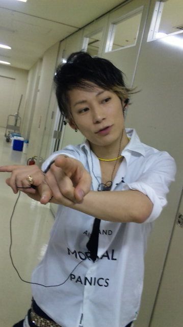 Uverworld Takuyaの髪型選 アシメ パーマなどのオーダー セットを解説 Slope スロープ