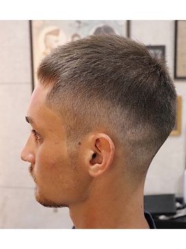 レンジャーカットとは Giカット 髪型画像で特徴 頼み方 セットを解説 Slope スロープ