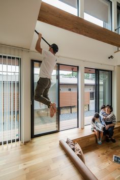 自宅で懸垂代わりになる筋トレ 家での代用方法 アイテムのおすすめも Slope スロープ