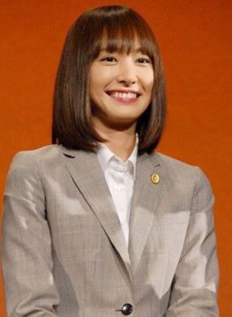 新垣結衣 ガッキー の髪型 ミディアム ボブなど失敗しないオーダー方法を解説 Slope スロープ